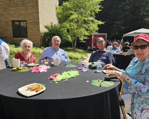 Carribean Bash-group-at-table-2-2